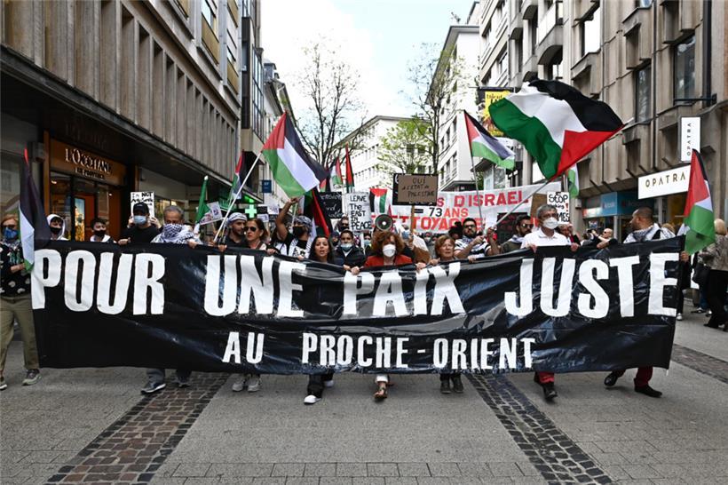 Die Umsetzung der Zwei-Staaten-Lösung müsse unter anderem mit der Beendigung der Feindseligkeiten im Gazastreifen einhergehen
