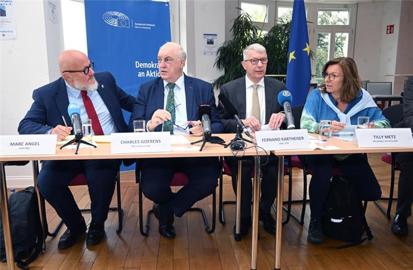 Die Unterstützung für die künftige EU-Kommission gerät ins Wanken: Die luxemburgischen EU-Parlamentarier (v.l.) Marc Angel, Charles Goerens, Fernand Kartheiser und Tilly Metz bei einem Pressetermin am Montagmorgen
