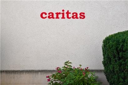 Die Vereinigung „Hëllef um Terrain“ (HUT) übernimmt die Aktivitäten der Caritas – auch in der Hauptstadt des Landes
