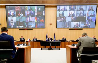 Die Verteidigungsminister der NATO-Länder trafen sich gestern zu einer Videokonferenz
