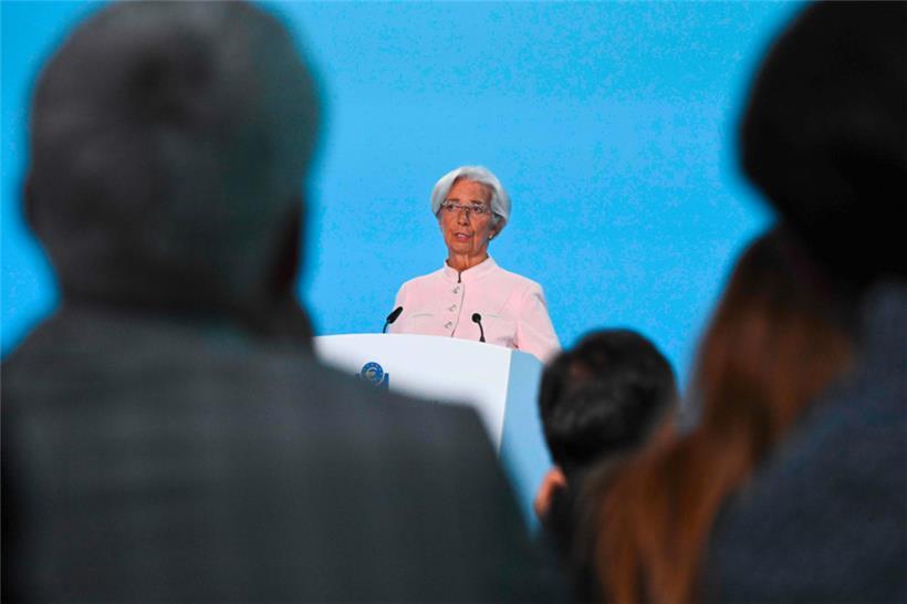 Die Währungshüter um Christine Lagarde versuchen, mit Zinserhöhungen die Teuerungsrate zu dämpfen, ohne dabei die Wirtschaft abzuwürgen
