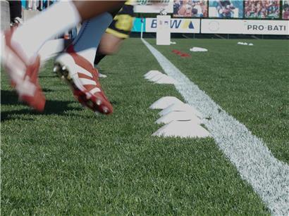 Motivierte Person bereitet sich intensiv auf wichtigen Erfolg vor – Wochen der Vorbereitung abgeschlossen