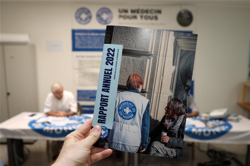 Die Zahl derer, die bei „Médecins du monde“ medizinische Hilfe erhalten, steigt
