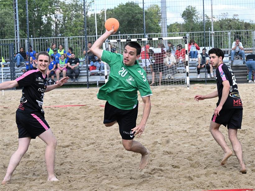 Acht Herren- und sechs Damenteams der AXA League treten in der Elite-Meisterschaft gegeneinander an