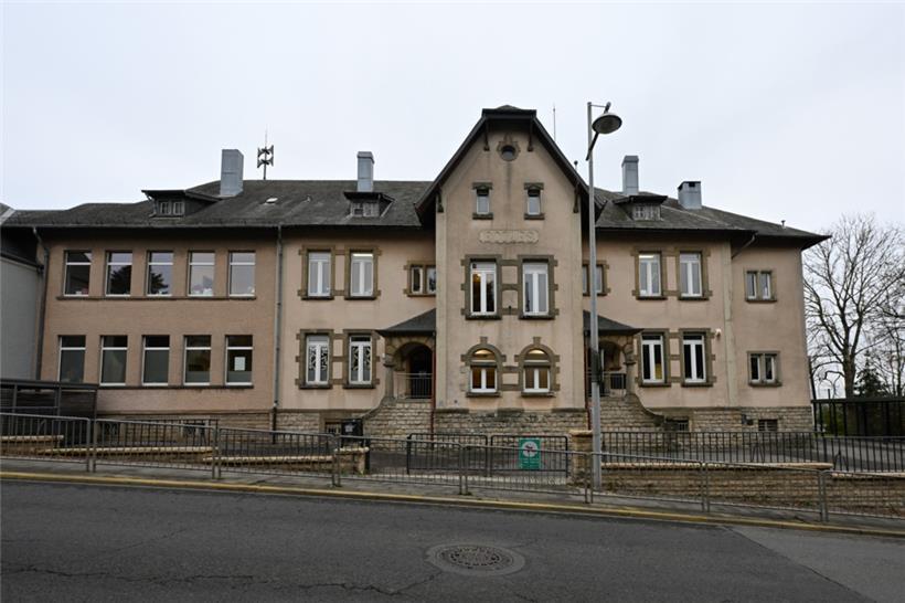 Die alte Schule in Zolver soll als nationales Monument geschützt werden, nach einer Renovierung aber weiterhin als Schule dienen
