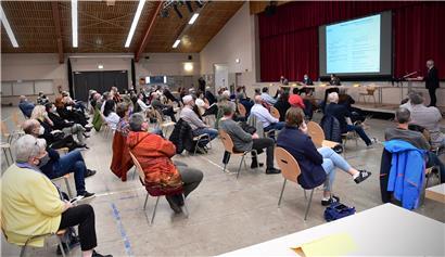 Die altehrwürdige Mehrzweckhalle war am Montag Schauplatz der öffentlichen Vorstellung des Masterplans 2.0 durch den Schöffenrat 
