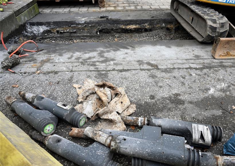 Die alten Ladesäulen 
