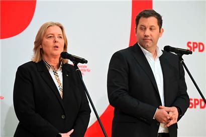 Die deutsche Arbeitsministerin Bärbel Bas und Finanzminister Lars Klingbeil werden in der Merz-Regierung viel zu tun haben, um den sozialen Aspekt in der „Sozialen Marktwirtschaft“ zu erhalten
