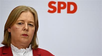 Die deutsche Arbeitsministerin und Ko-Parteivorsitzende der SPD, Bärbel Bas, tritt von ihren beiden Funktionen zurück