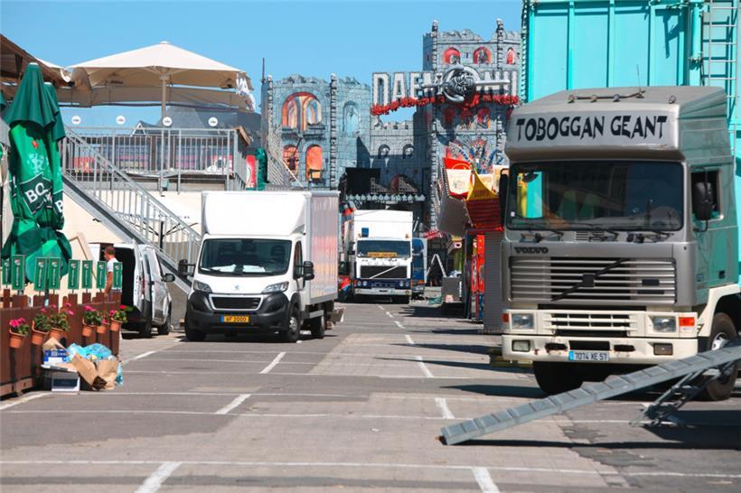 Die diesjährige Ausgabe wartet auch mit neuen Attraktionen auf, wie etwa der größten mobilen Geisterbahn der Welt 
