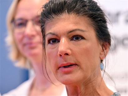 Die ehemalige Linken-Politikerin Sahra Wagenknecht stellt die Brombeerkoalition infrage