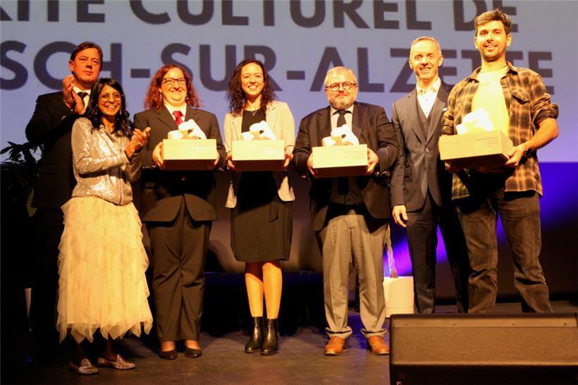 Die erfreuten Gesichter der vier Vertreter der ausgezeichneten Vereine sprechen Bände
