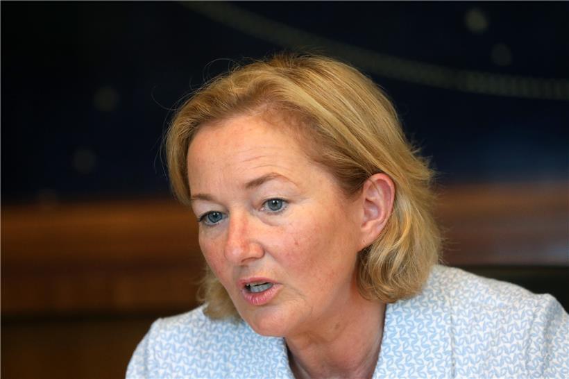 Die erste Phase des „Large Scale Testing“ sei nur ein „Forschungsprojekt“ gewesen, sagte Gesundheitsministerin Paulette Lenert. Am Dienstag gab das Parlament ihr einstimmig seine Zustimmung für die Weiterführung der flächendeckenden Teststrategie.

