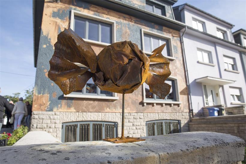 Die etwas andere Kunstgalerie in Esch: der Kamellebuttek befindet sich in einem Wohngebiet und präsentiert aktuell eine neue Gruppenausstellung