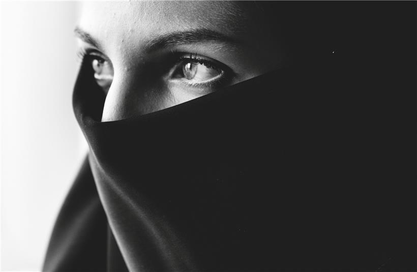 Die falsche Wahrnehmung des Hijab als Symbol einer angeblich frauenfeindlichen islamischen Kultur hat dazu geführt, dass sich Trägerinnen als gesichts- und namenlose „Opfer“ fühlen
