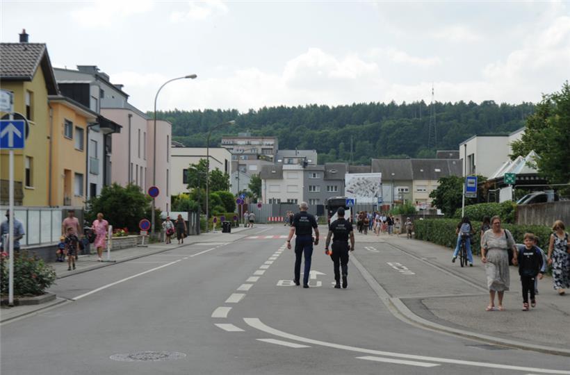 Die gesperrten Straßen rund um den Schulcampus „An Eigent“ ärgern die Anwohner
