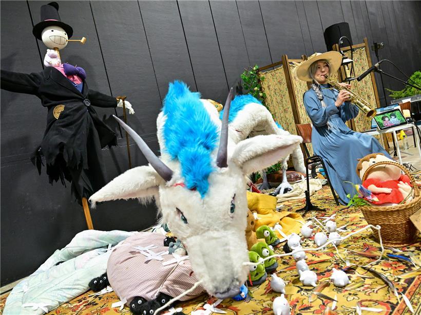 Die handgemachten Dekors ziehen immer wieder Besucher an