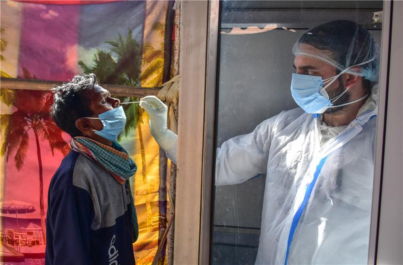 Die im Dezember erstmals entdeckte Variante ist wahrscheinlich ansteckender als das Ausgangsvirus

