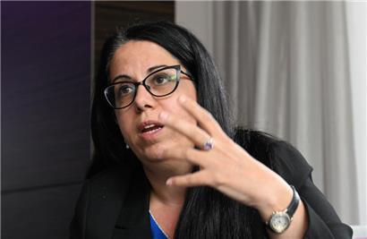 Die israelische Botschafterin für Luxemburg, Idit Rosenzweig-Abu, verteidigt den Plan ihrer Regierung, im Gazastreifen die Kontrolle über die humanitäre Hilfe zu erlangen
