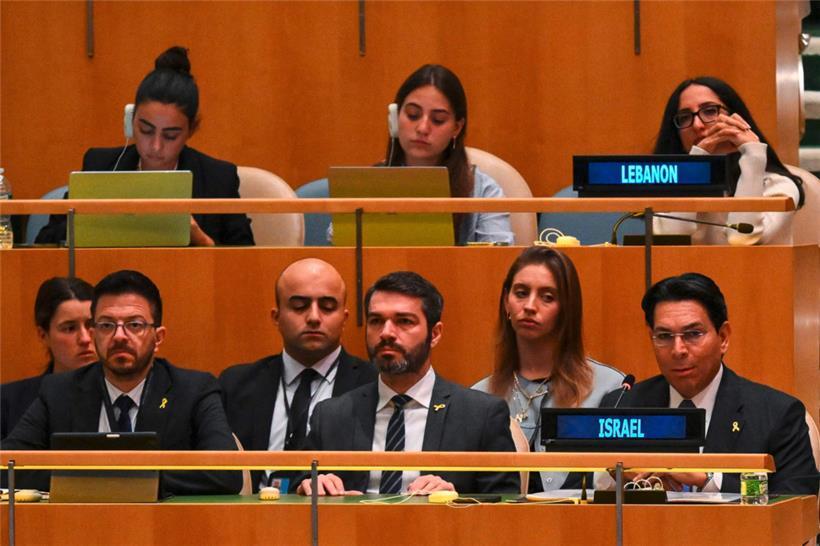 Die israelische Delegation bei den Vereinten Nationen während der Sitzung über die Zweistaatenlösung in der UN-Vollversammlung
