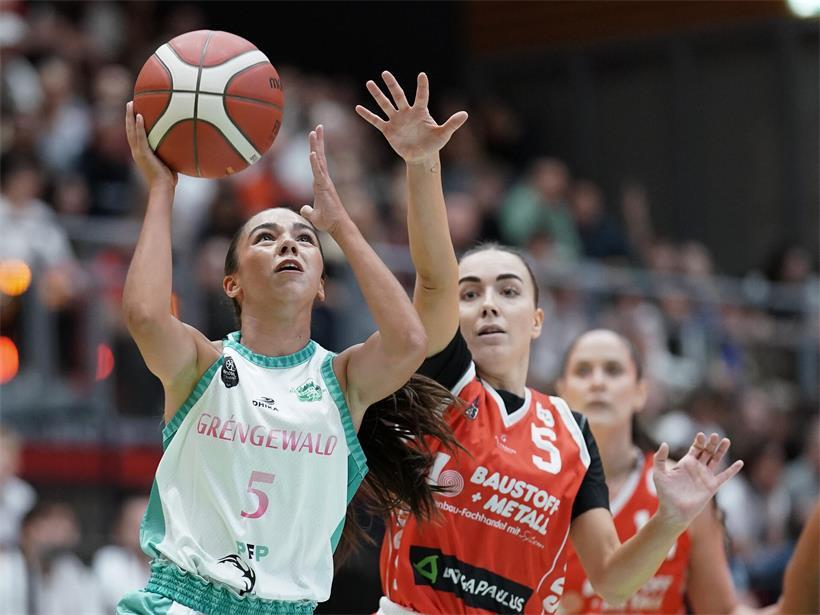 Ein Fest des Basketballs: Viele Zuschauer, Comebacks und überraschend starke Außenseiter