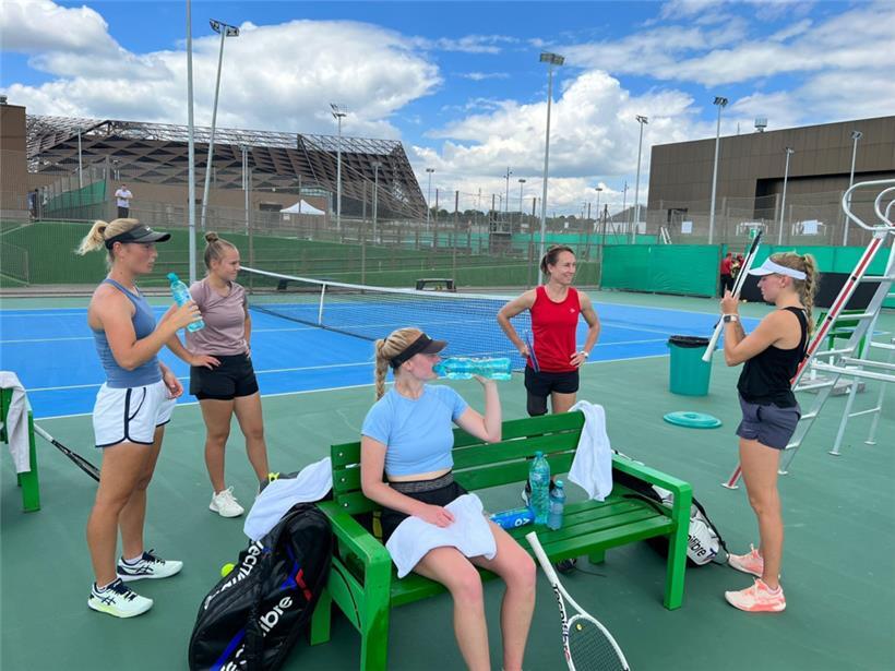 Die luxemburgischen Damen trainierten am Sonntag bereits in Chisinau
