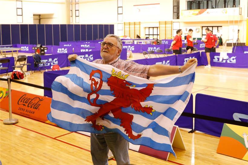 Die luxemburgischen Fans sind in allen Sportstätten zu sehen, hier beim Tischtennis
