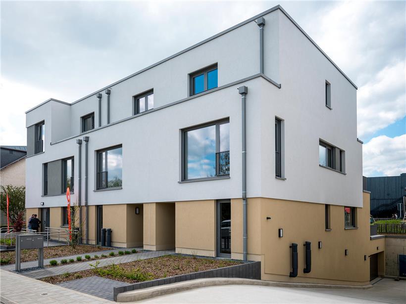 Moderne Wohnanlage mit zwölf bezahlbaren Wohnungen an der Rue Nic Bodry in Düdelingen für bis zu 40 Bewohner