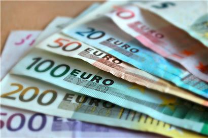 Die neuen Maßnahmen sollen für eine Verringerung der finanziellen Belastung für Arbeitgeber und Selbstständige sorgen
