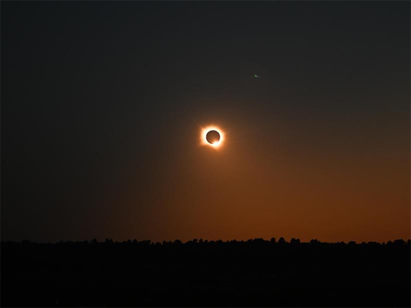 „Das war magisch“: Sonnenfinsternis fasziniert Millionen