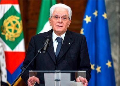 Die persönlichen Pläne müssen warten: Sergio Mattarella stellt sich der Verantwortung und nimmt eine zweite Amtszeit als Präsident an
