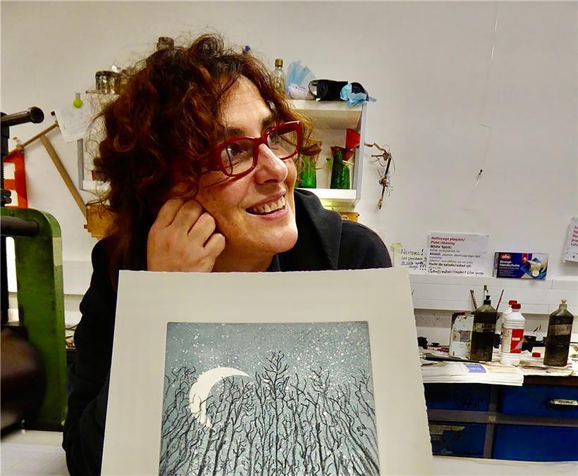 Die professionelle Künstlerin Asun Parilla hat sich auf die Gravur spezialisiert. Ihre Arbeit ist besonders an der Natur inspiriert. 
