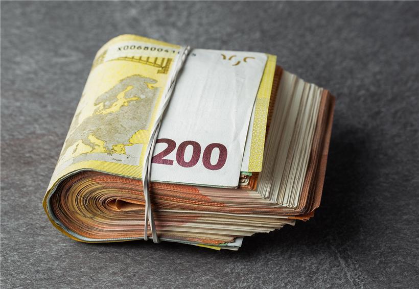 Reichste 5 Prozent der Haushalte in Luxemburg 2023 mit 33,4 Prozent des gesamten Vermögens verteilt.