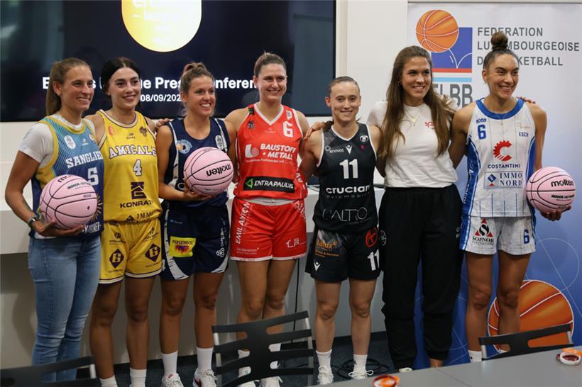 Die sieben Kapitäninnen der Enovos League freuen sich auf den Saisonstart im INS
