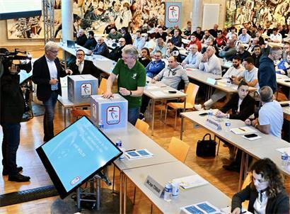 Die über 100 Delegierten werden in Wintger wieder zur Wahlurne schreiten