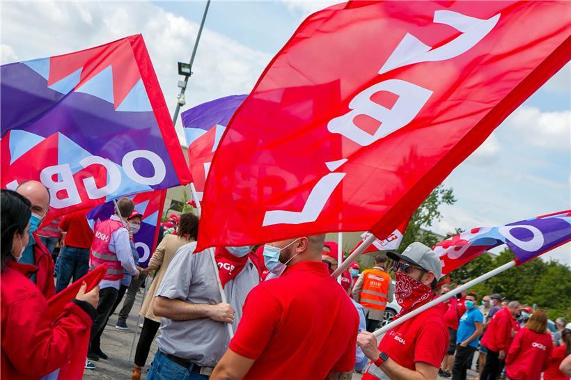Die verbleibenden Mitarbeiter sollen eine Gehaltskürzung von fünf bis zehn Prozent hinnehmen
