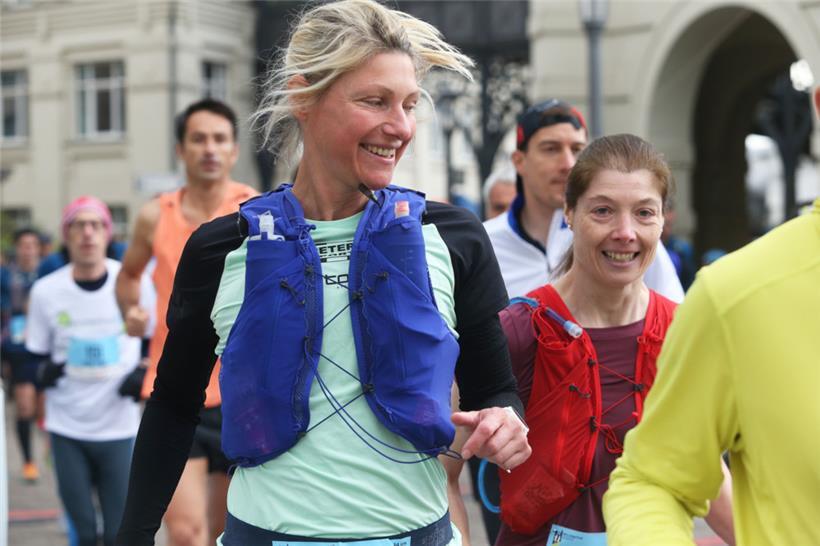 Die vielen Laufbegeisterten freuten sich darauf, nach zwei Jahren Pandemie-Pause...