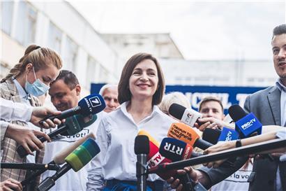 Die von Staatspräsidentin Maia Sandu gegründete Partei Aktion und Solidarität kann eine Alleinregierung bilden
