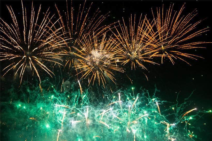 Die wenigsten Gemeinden bieten noch ein Feuerwerk an – Monnerich präsentiert beispielsweise eine Lasershow
