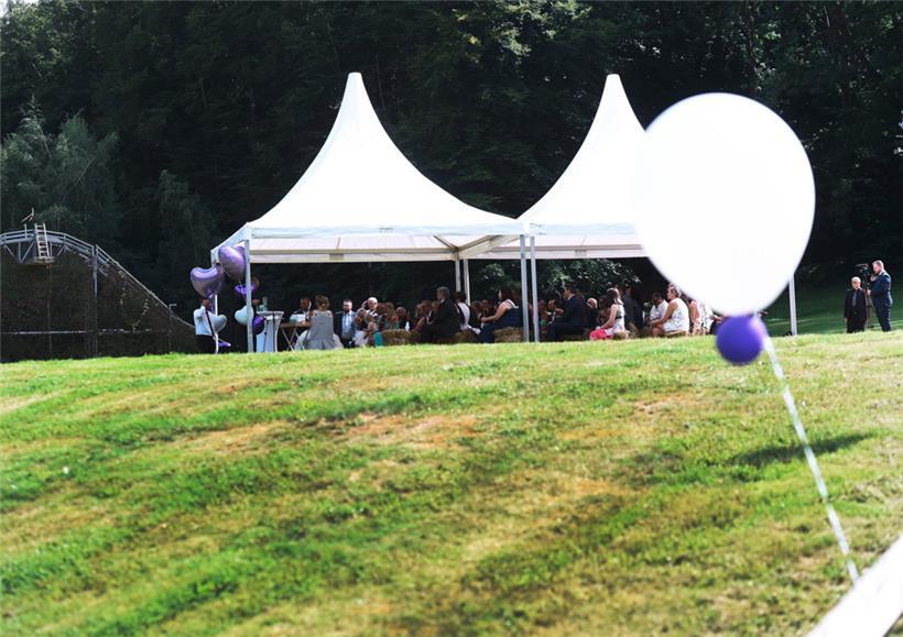 Die zivile Zeremonie einer Ehe- oder Partnerschaftsschließung wird in Zukunft beispielsweise in einem Park möglich sein, sofern die Gemeinde das denn will 
