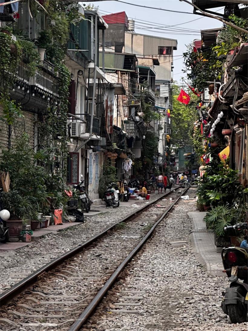 Die Train Street gehört wohl zu den bekanntesten Ecken in Hanoi
