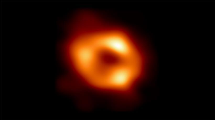 Dies ist das erste Bild von Sagittarius A*, dem Schwarzen Loch im Zentrum unser Galaxie (undatiertes Handout, das am 12. Mai 2022 freigegeben wurde)
