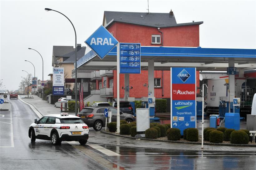 Diese Kreuzung in der route de Luxembourg in Düdelingen soll, ebenso wie zwei weitere, in Zukunft umgebaut werden
