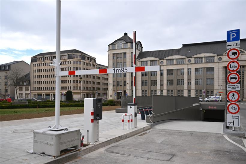 Dieser Eingang zur avenue de la Liberté hin ist für Menschen mit Abo gedacht