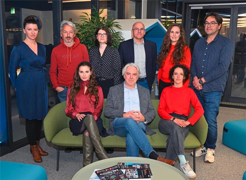 Dieses Forscherteam ist für die neue Tageblatt-Serie zuständig: Linda Graul, Prof. Dr. Andreas Fickers, Dr. Yasmina Zian (1. Reihe v.l.), Dr. Blandine Landau, Prof. Dr. Benoît Majerus, Dr. Anna Jagos, Prof. Dr. Denis Scuto, Jana Susanne Müller, Daniel Thilman (2. Reihe v.l.). Es fehlen auf dem Foto: Ass. Prof. Dr. Christoph Brüll, Dr. Marc Kolakowski.
