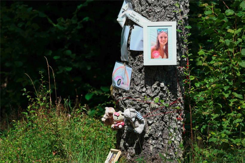 Dieses Foto zeigt ein Porträt der im September 2023 verschwundenen 15-jährigen Lina
