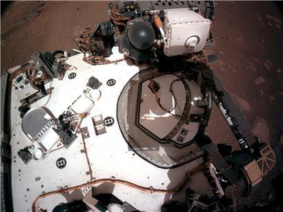 Dieses NASA-Foto zeigt die „Navigation Cameras“ von Perseverance auf dem Mars
