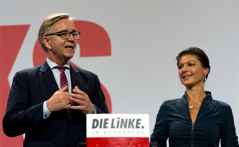 Dietmar Bartsch (l.) und Sahra Wagenknecht auf einer Aufnahme vom Juni 2017 in Berlin
