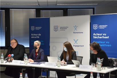 Direktor Serge Legil (links) spricht von einem Paradigmenwechsel im Luxemburger Strafvollzug
