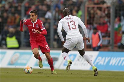 Dirk Carlson (l.) stach einem ehemaligen Weltmeister ins Auge
